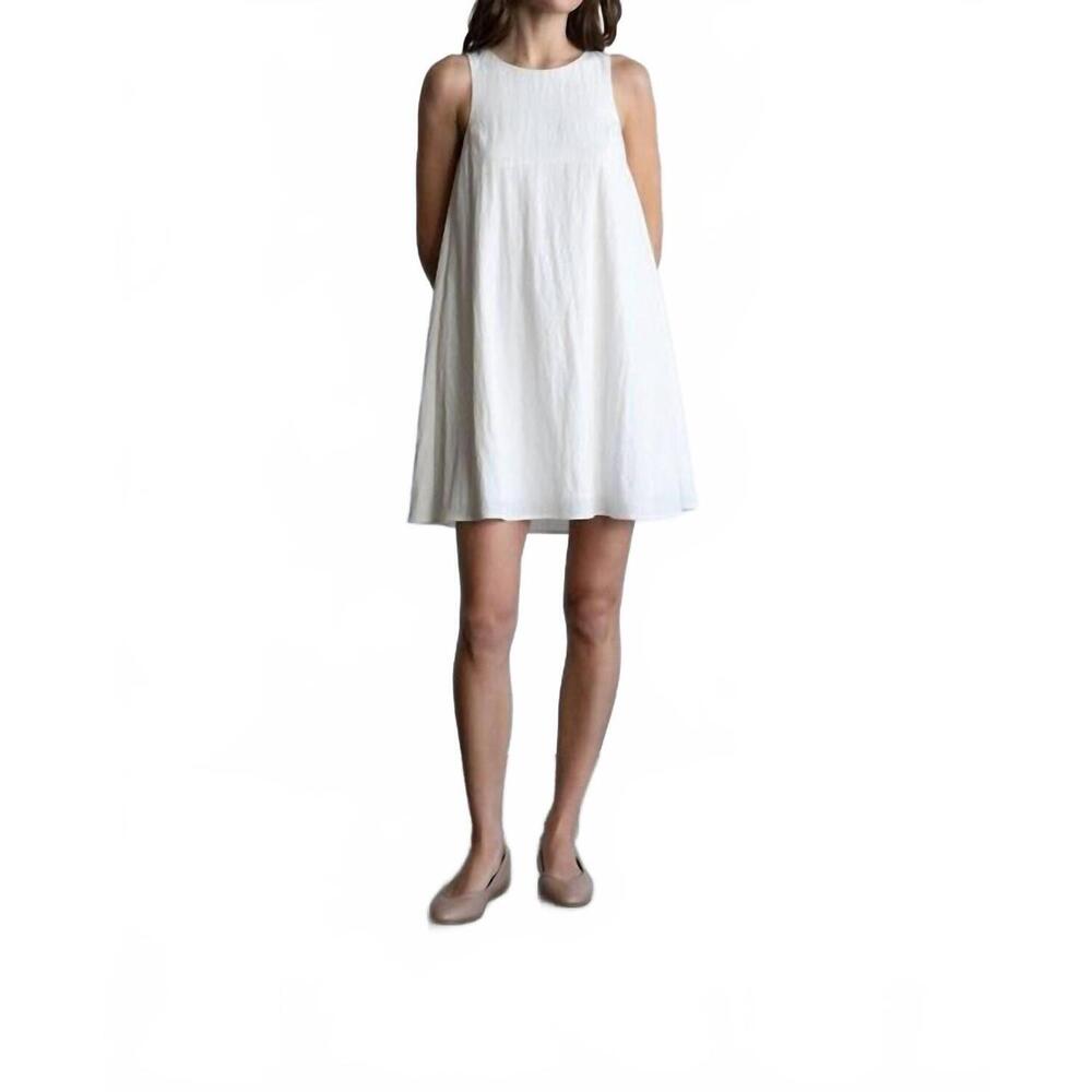 NEW ELLE GREY simplicity crew dress in white